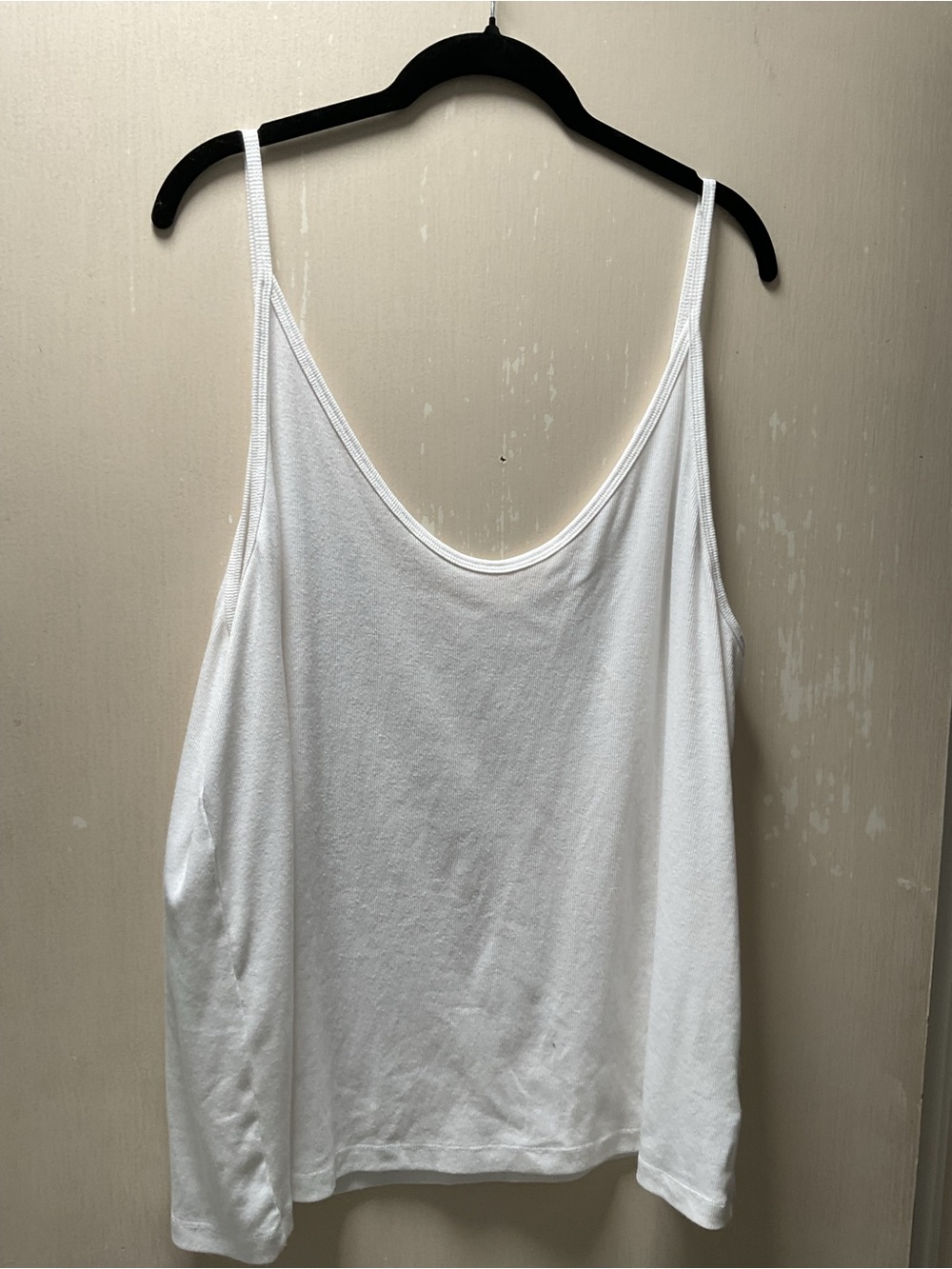 White Women's Scoop Neck Cami Top 2X